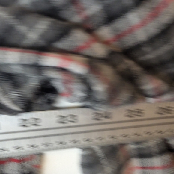 Eddie Bauer Classic Fit Mens M Red Grey Black Plaid Flannel Button Down Shirt - Picture 8 of 9